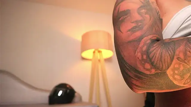 ashleyvalirya's cam snapshot