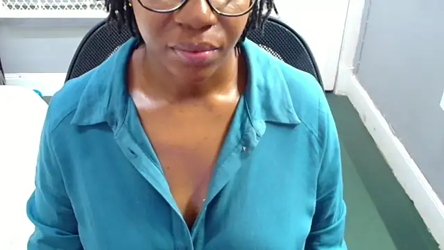 EmeraldDreams's cam snapshot