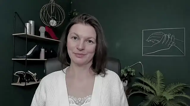 VivianWILD's cam snapshot