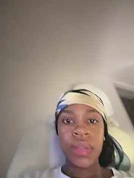 CharlottX's cam snapshot