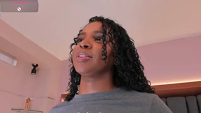 LisaMendez's cam snapshot