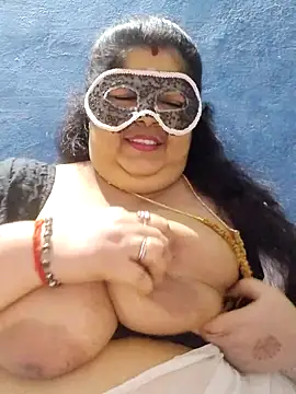 tamilthanushri's cam snapshot