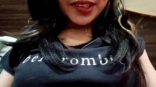 Downtown_Jatti's cam snapshot