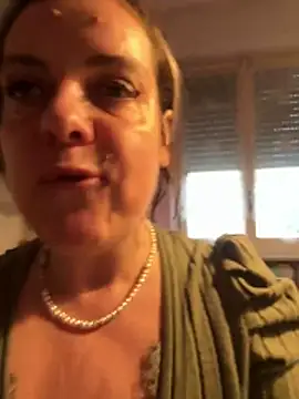 Sunbelxx's cam snapshot