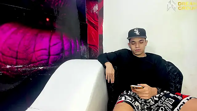 AmazingPartys live sex cam