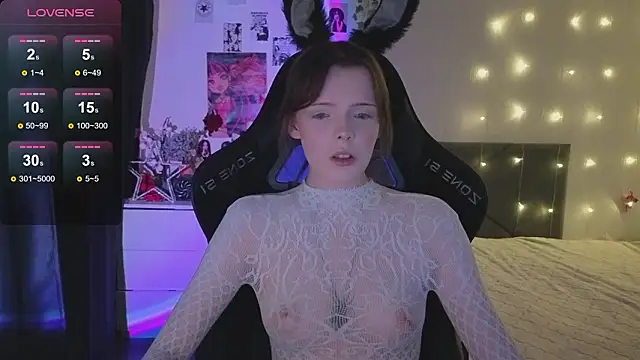 Luna_Navy's cam snapshot