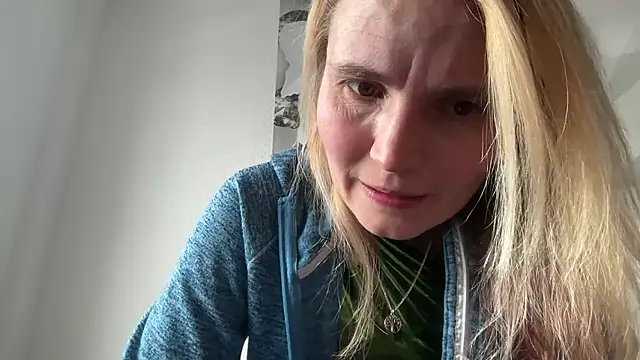 s-te-fan-i's cam snapshot