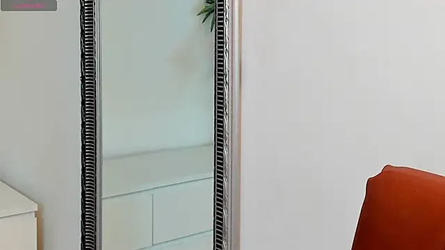 bad_dora's cam snapshot