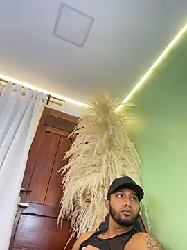 Robin_Rief's cam snapshot