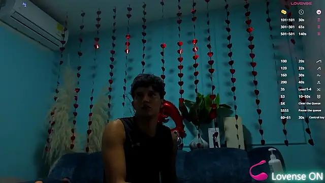 Leo_Savage_'s cam snapshot