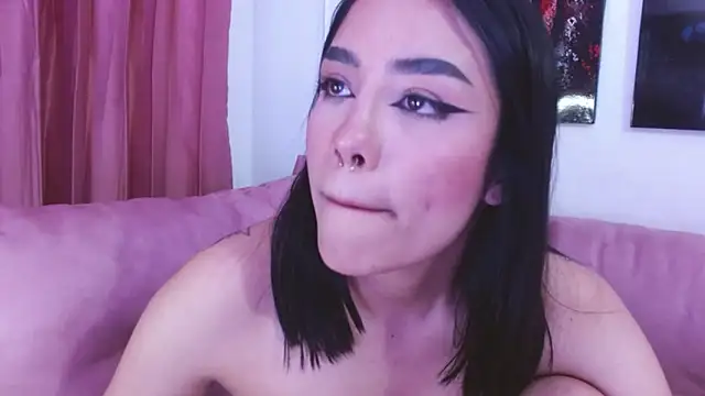 tael_novacs's cam snapshot