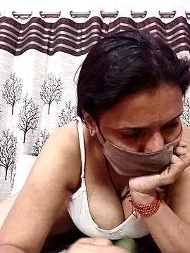 Gullapi live sex cam