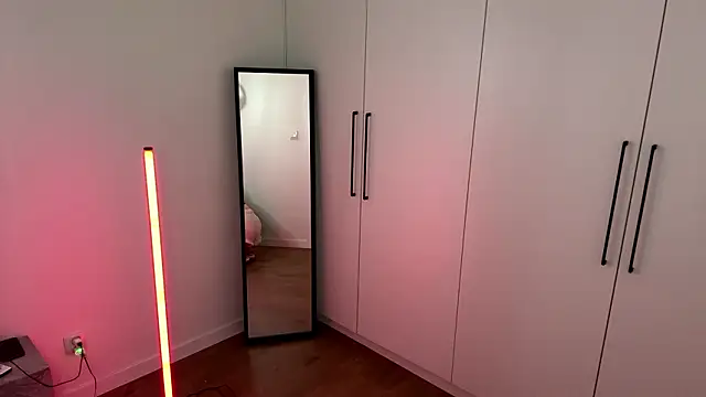 GingerFoxy_'s cam snapshot