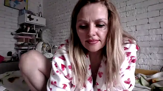 Angel_girllovemy's cam snapshot