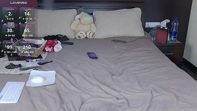 FluffyBeauty_'s cam snapshot