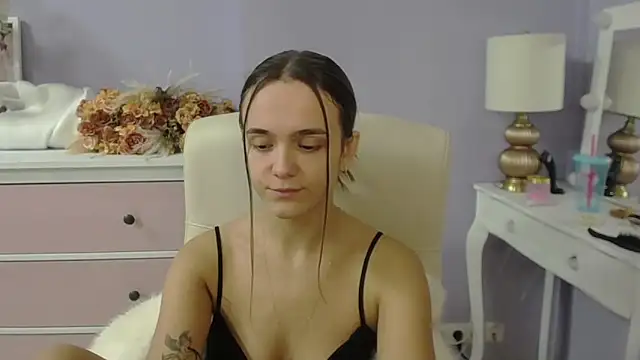 dirtyxEmily's cam snapshot