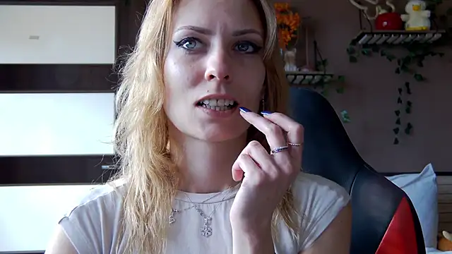 karo123421's cam snapshot