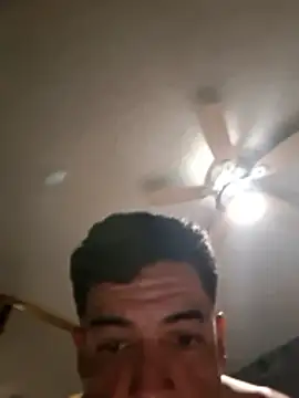 Hrnymanedawg13's cam snapshot