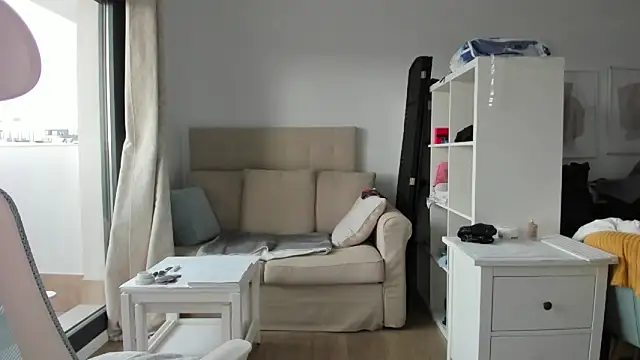 emmita69_'s cam snapshot