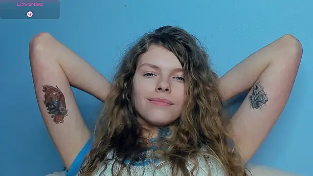 RayaNenlia's cam snapshot