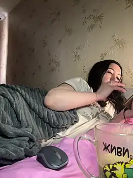 Naughtbaby_2025's cam snapshot