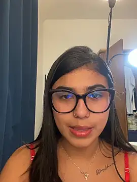 adorablepetite's cam snapshot