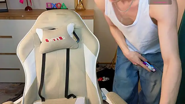 crisp1n live sex cam