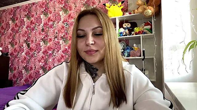 TraciBallena's cam snapshot