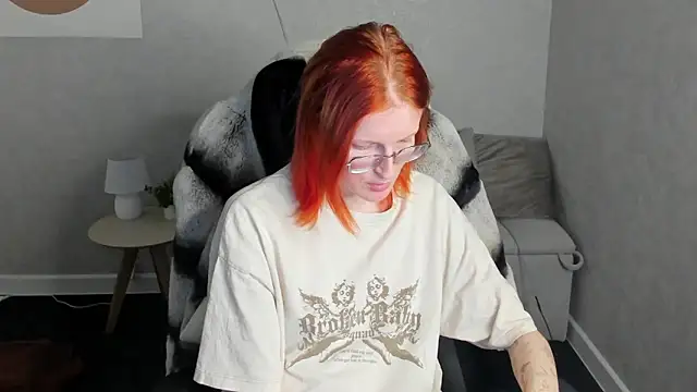 ElizabethHarpper's cam snapshot