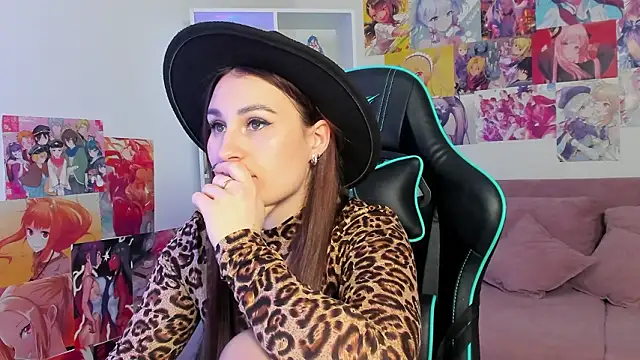 NoraFoxes's cam snapshot