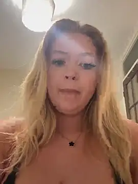 KaylaTrudi's cam snapshot