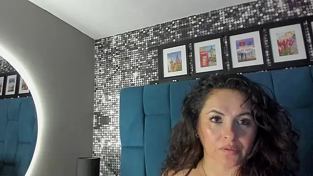 hanny_milf live sex cam