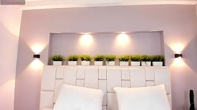 LunnaBlake's cam snapshot