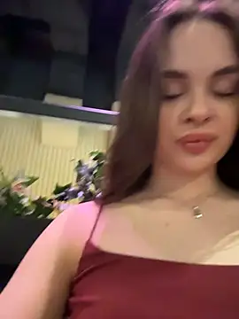 KristiRich live sex cam