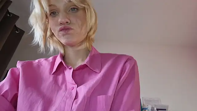 AuraNevera's cam snapshot