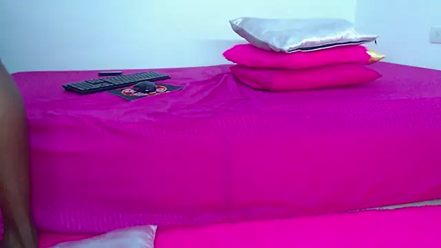 Milytylor live sex cam