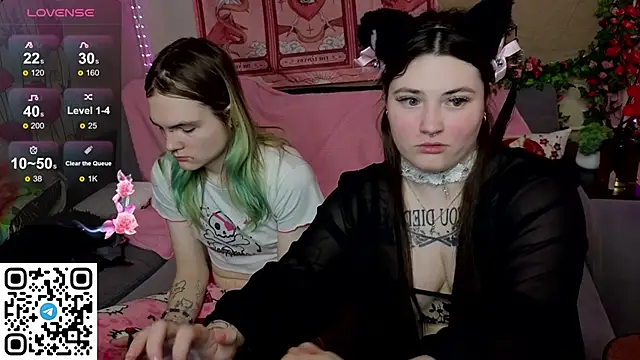 _Sweetie_Kitty_ live sex cam