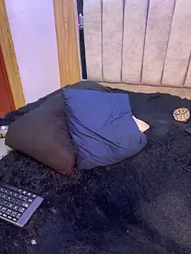 kendall_flower's cam snapshot