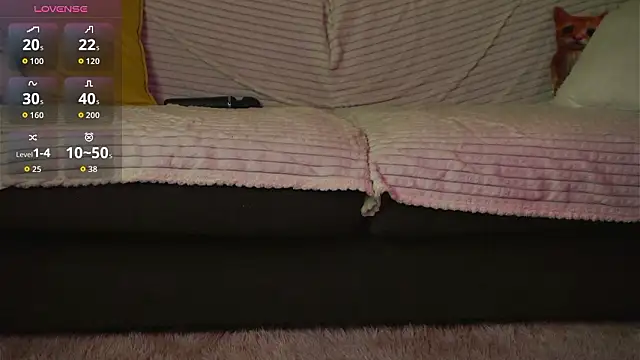 LatinaHuguenin's cam snapshot