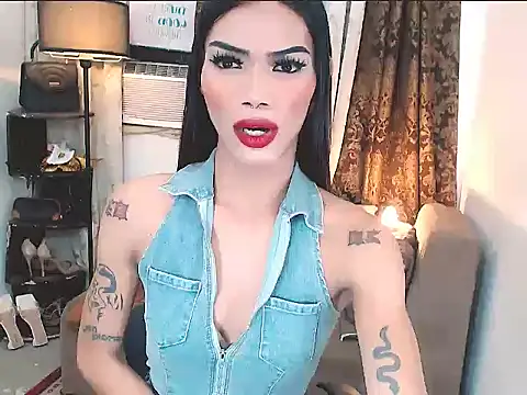 yoursexyasiantsxx's cam snapshot