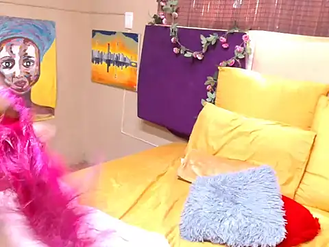 PEBBLES365's cam snapshot