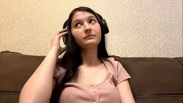 AurorAurora's cam snapshot