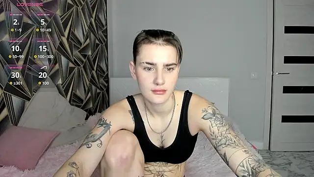 GildedSin's cam snapshot