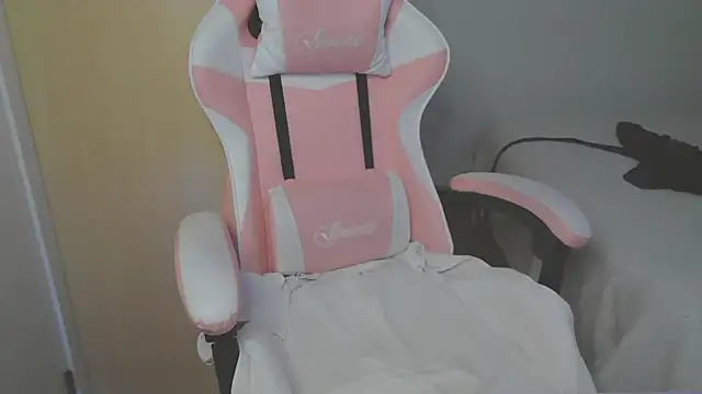 galletitas_'s cam snapshot