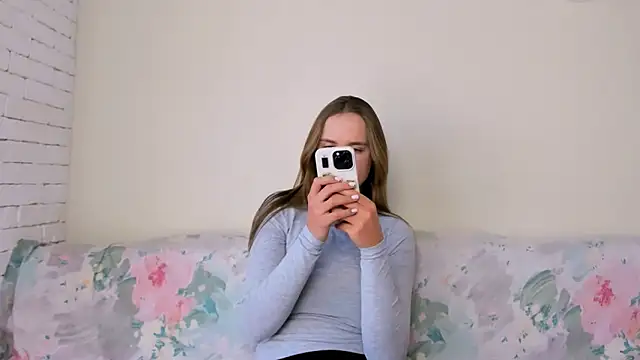 LilMary_'s cam snapshot