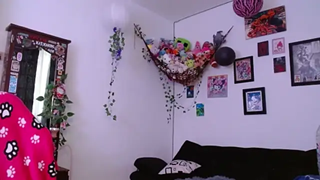 MaryJannes's cam snapshot