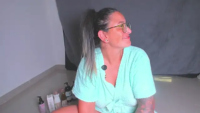 sophie_1_'s cam snapshot