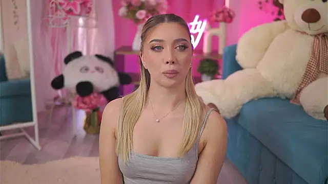 NadyaBlue's cam snapshot