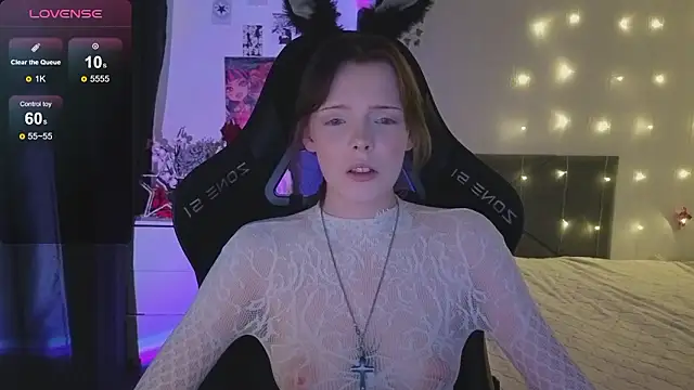 Luna_Navy's cam snapshot