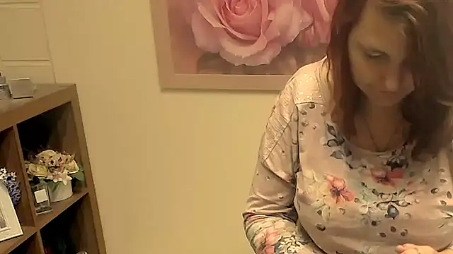 TwoBigSuns's cam snapshot